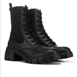 NWOT Steve Madden Hunt black combat boots size 6.5